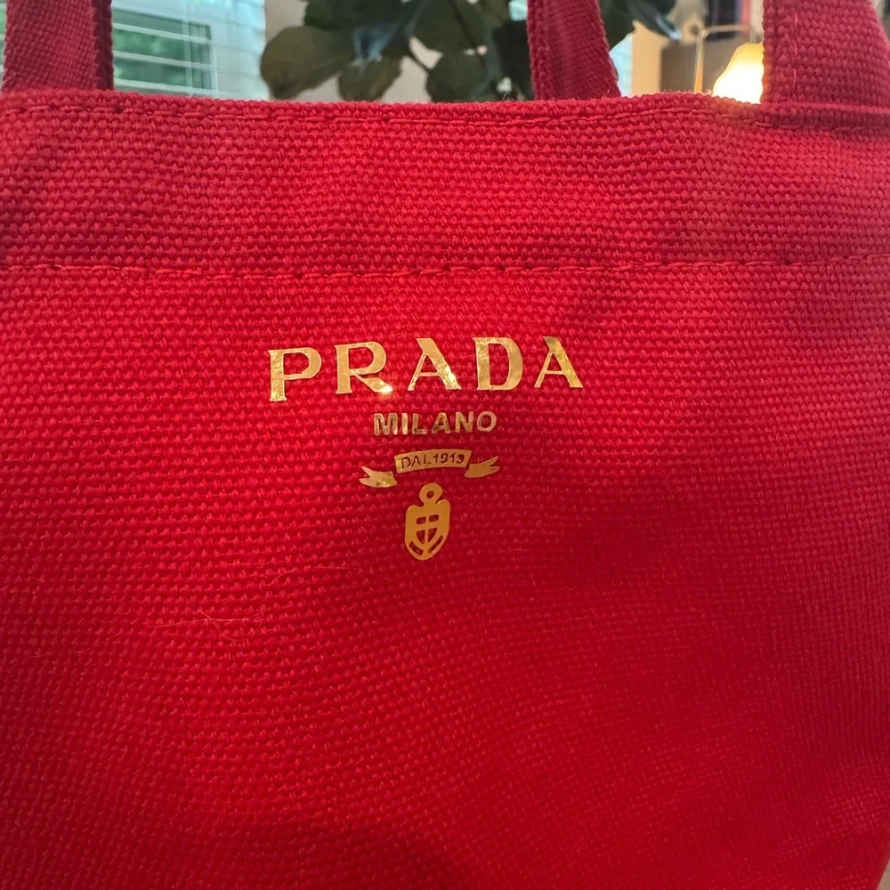 Prada Red Tote Bag with Gold Logo and Trapezoidal Shape - Picture 2 of 5